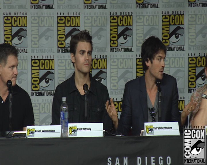 VampireDiaries-dot-nl_VampireDiaries-S8-2016Comic-ConPanel1070.jpg