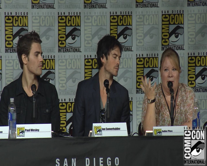 VampireDiaries-dot-nl_VampireDiaries-S8-2016Comic-ConPanel1097.jpg