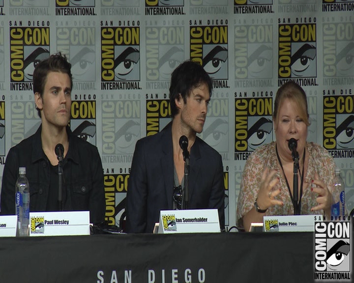 VampireDiaries-dot-nl_VampireDiaries-S8-2016Comic-ConPanel1102.jpg