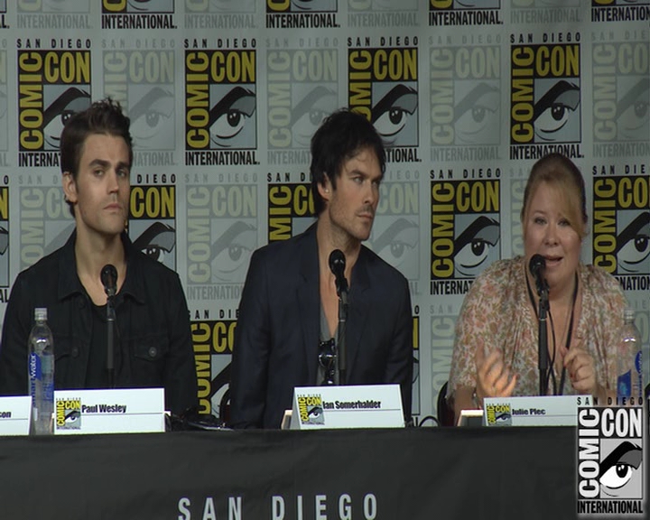 VampireDiaries-dot-nl_VampireDiaries-S8-2016Comic-ConPanel1114.jpg