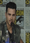 VampireDiaries-dot-nl_VampireDiaries-S8-2016Comic-ConPanel0696.jpg