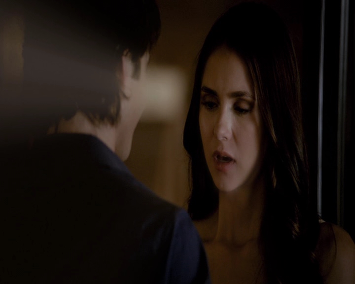 VampireDiaries-dot-nl_VampireDiaries-S8LastDayAsAVampire0018.jpg