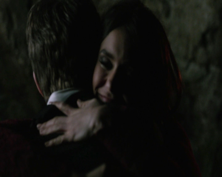 VampireDiaries-dot-nl_VampireDiaries-S8LastDayAsAVampire0111.jpg