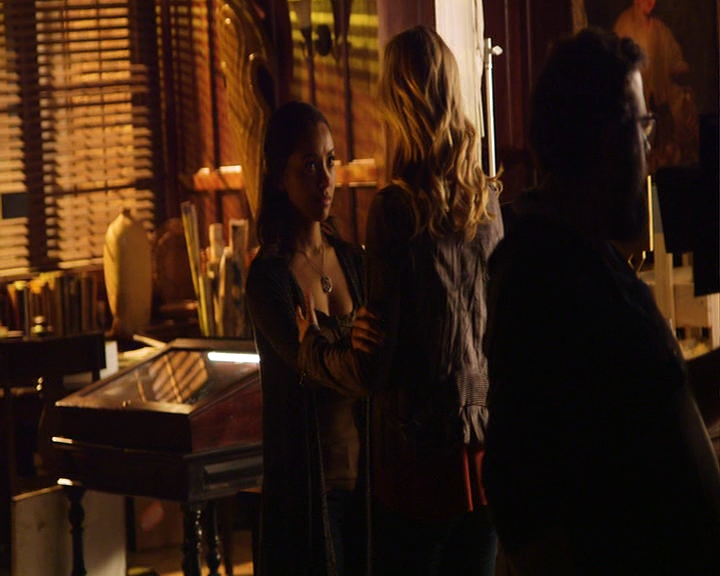 VampireDiaries-dot-nl_VampireDiaries-S8LastDayAsAVampire0132.jpg