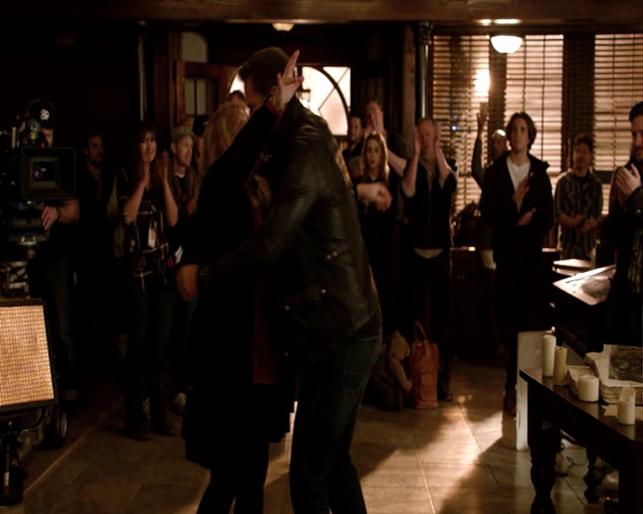 VampireDiaries-dot-nl_VampireDiaries-S8LastDayAsAVampire0194.jpg