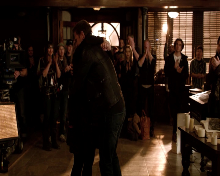 VampireDiaries-dot-nl_VampireDiaries-S8LastDayAsAVampire0196.jpg