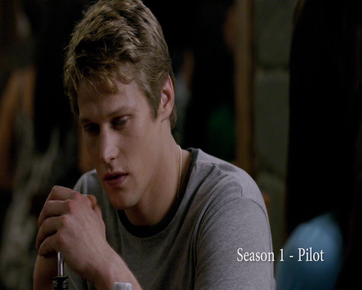 VampireDiaries-dot-nl_VampireDiaries-S8LastDayAsAVampire0391.jpg