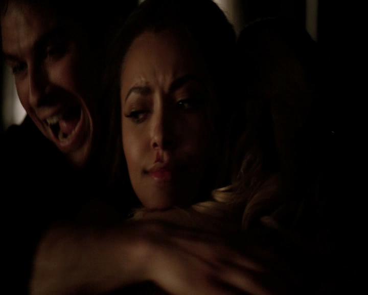 VampireDiaries-dot-nl_VampireDiaries-S8LastDayAsAVampire0442.jpg