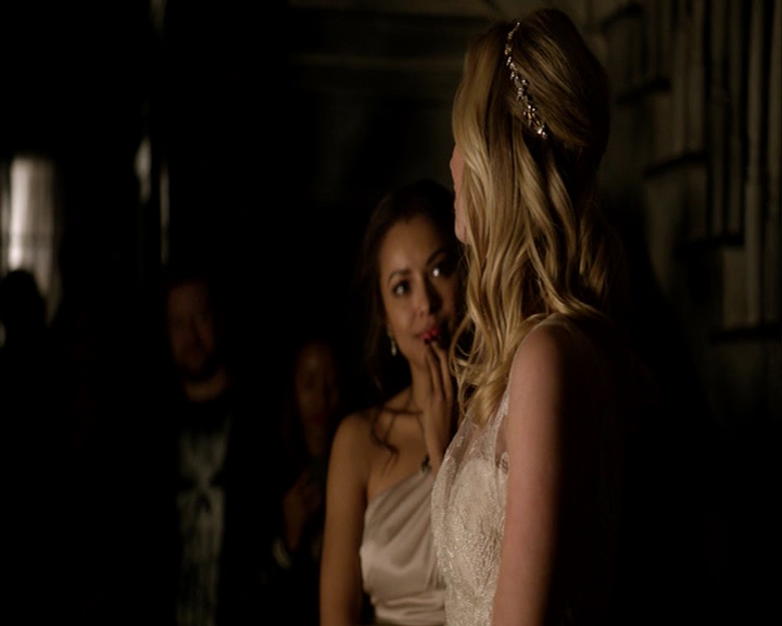 VampireDiaries-dot-nl_VampireDiaries-S8LastDayAsAVampire0471.jpg