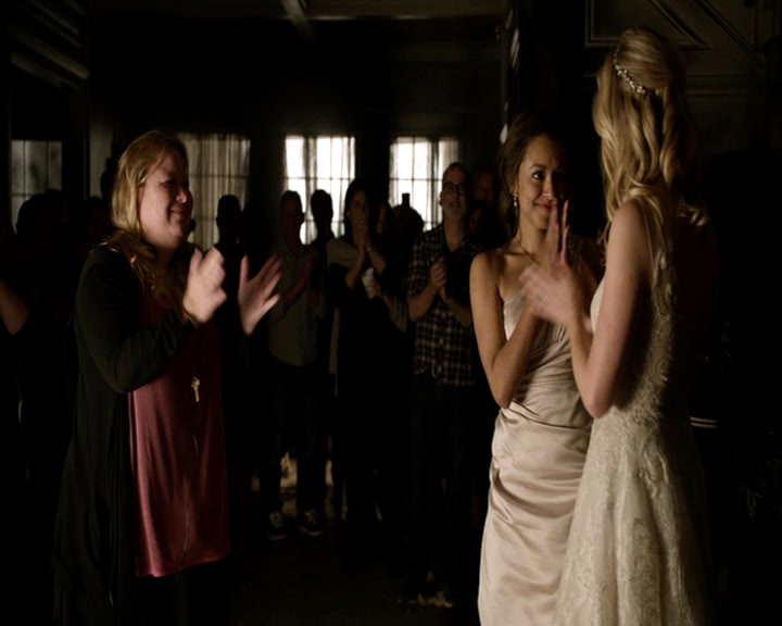 VampireDiaries-dot-nl_VampireDiaries-S8LastDayAsAVampire0481.jpg