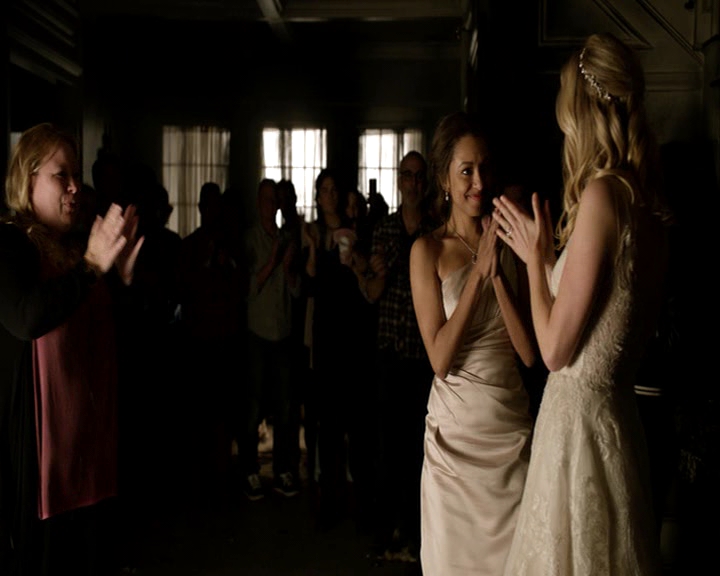 VampireDiaries-dot-nl_VampireDiaries-S8LastDayAsAVampire0483.jpg