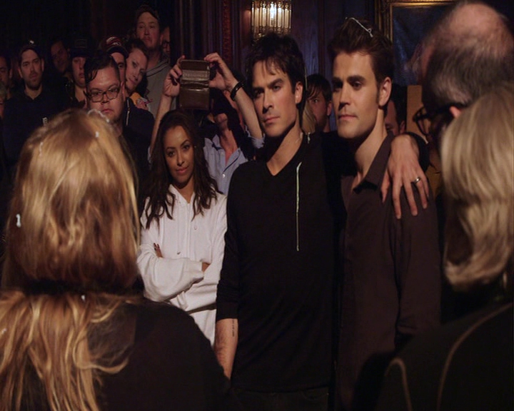 VampireDiaries-dot-nl_VampireDiaries-S8LastDayAsAVampire0658.jpg