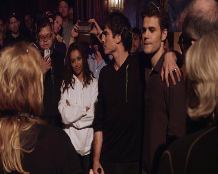 VampireDiaries-dot-nl_VampireDiaries-S8LastDayAsAVampire0662.jpg