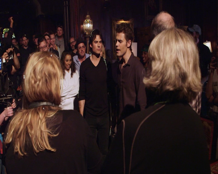 VampireDiaries-dot-nl_VampireDiaries-S8LastDayAsAVampire0685.jpg