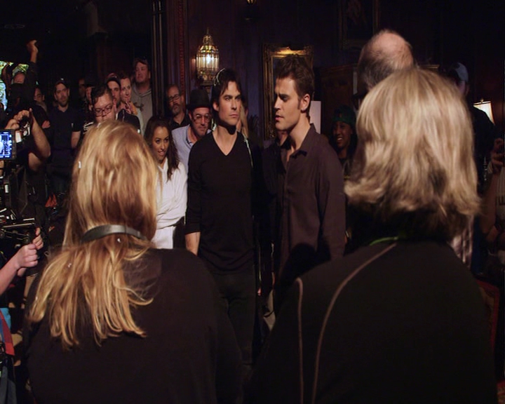 VampireDiaries-dot-nl_VampireDiaries-S8LastDayAsAVampire0686.jpg