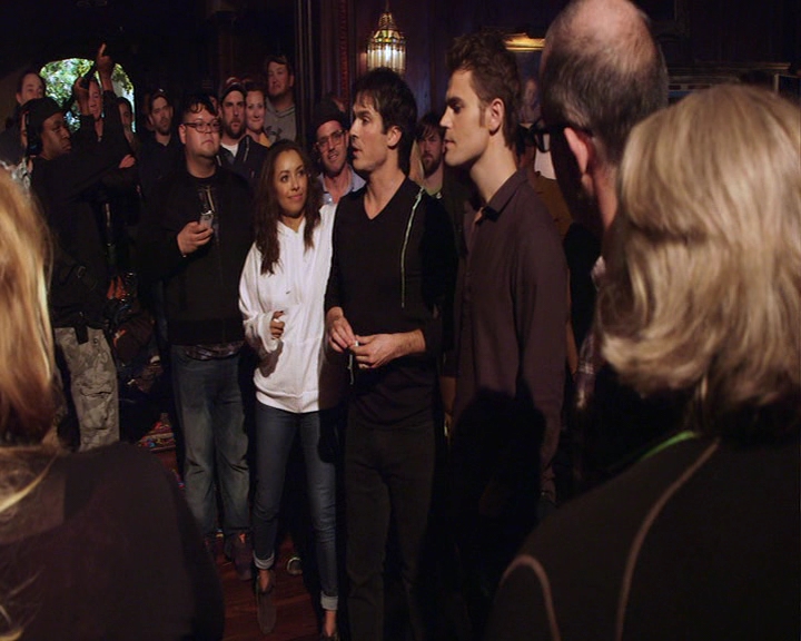 VampireDiaries-dot-nl_VampireDiaries-S8LastDayAsAVampire0726.jpg