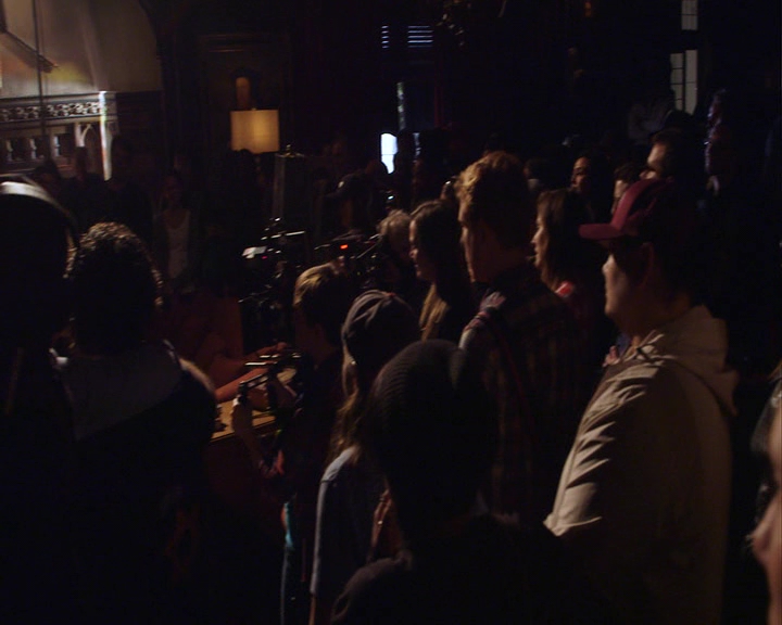 VampireDiaries-dot-nl_VampireDiaries-S8LastDayAsAVampire0742.jpg