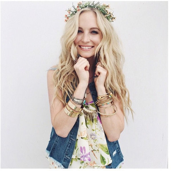 March 27: New photos thanks to @ryanmumuphoto from our fun @showmeyourmumu #muchella shoot! More to come! #flowerchild #springingintospring
