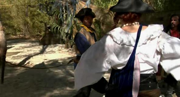 VampireDiariesWorld-dot-org_PirateCamp3912.jpg