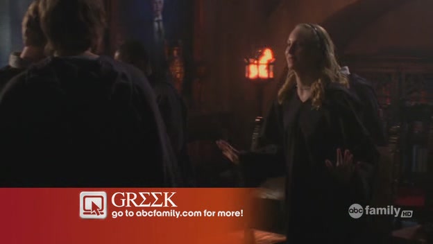 VampireDiariesWorld-dot-org-Greek-2x20IsntItBro-mantic2005.jpg