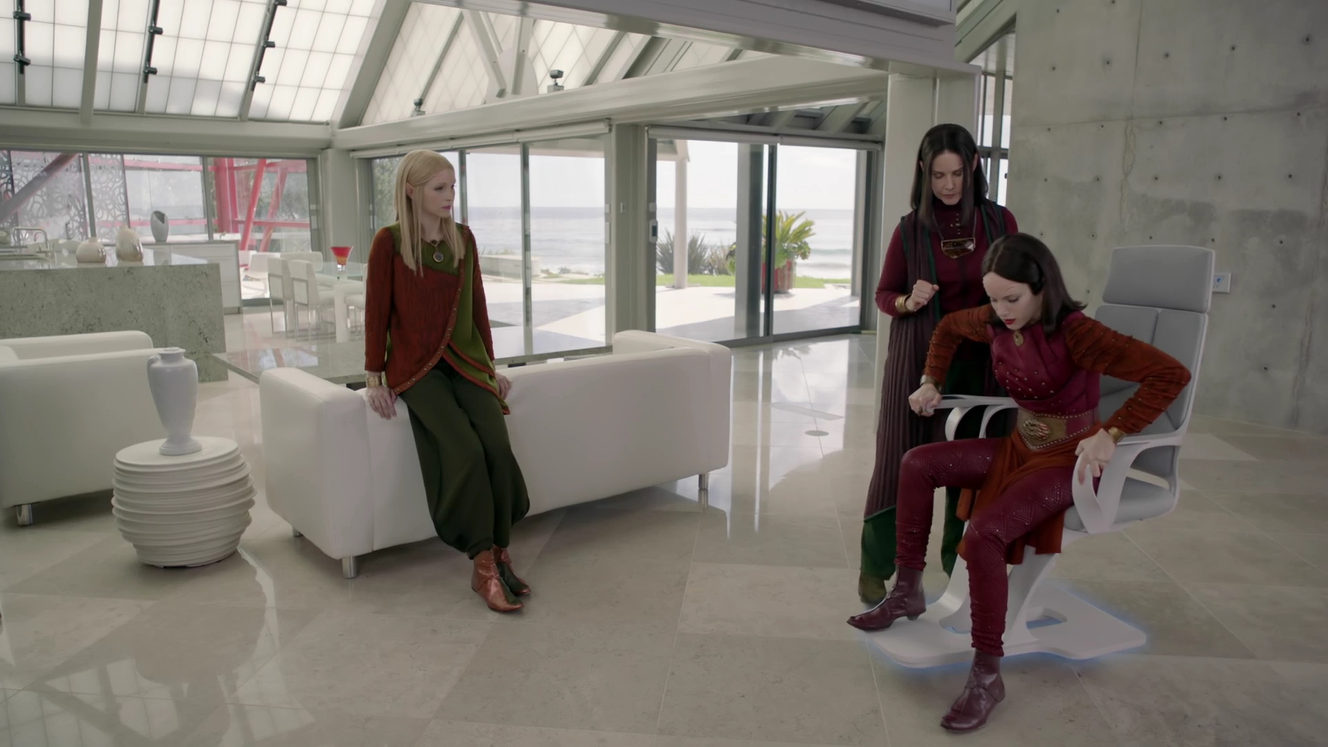 VampireDiariesWorld-dot-nl_TheOrville2x03-1084.jpg