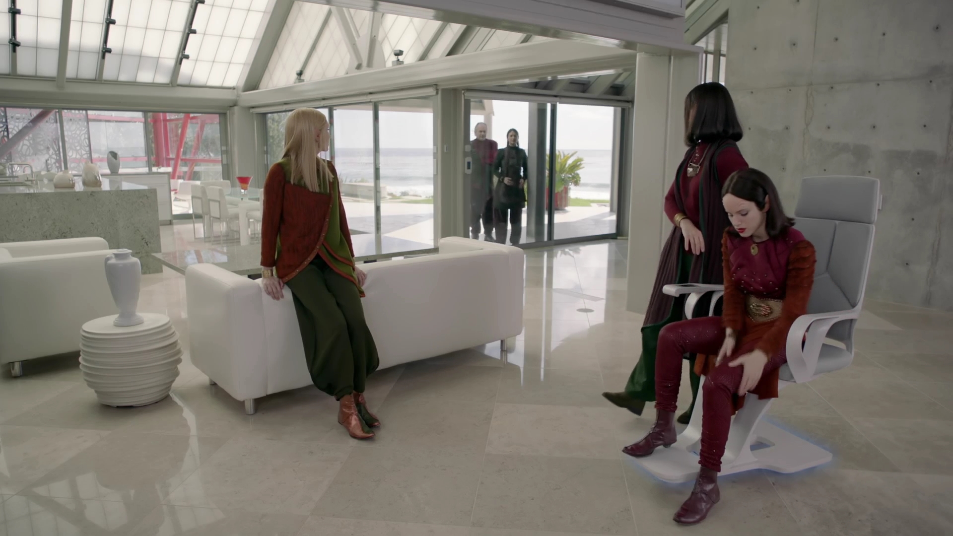 VampireDiariesWorld-dot-nl_TheOrville2x03-1101.jpg