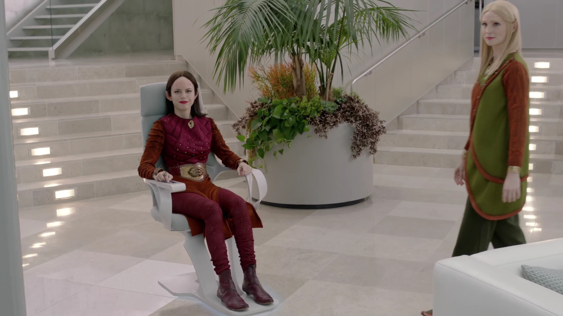 VampireDiariesWorld-dot-nl_TheOrville2x03-1122.jpg