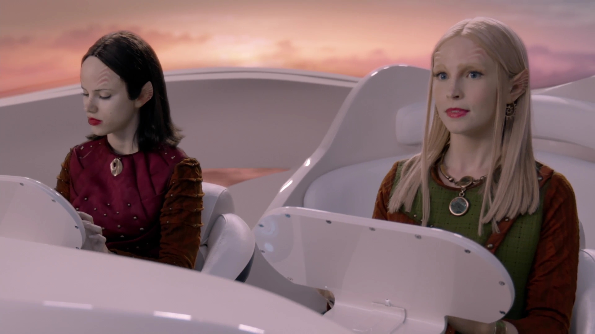 VampireDiariesWorld-dot-nl_TheOrville2x03-1300.jpg