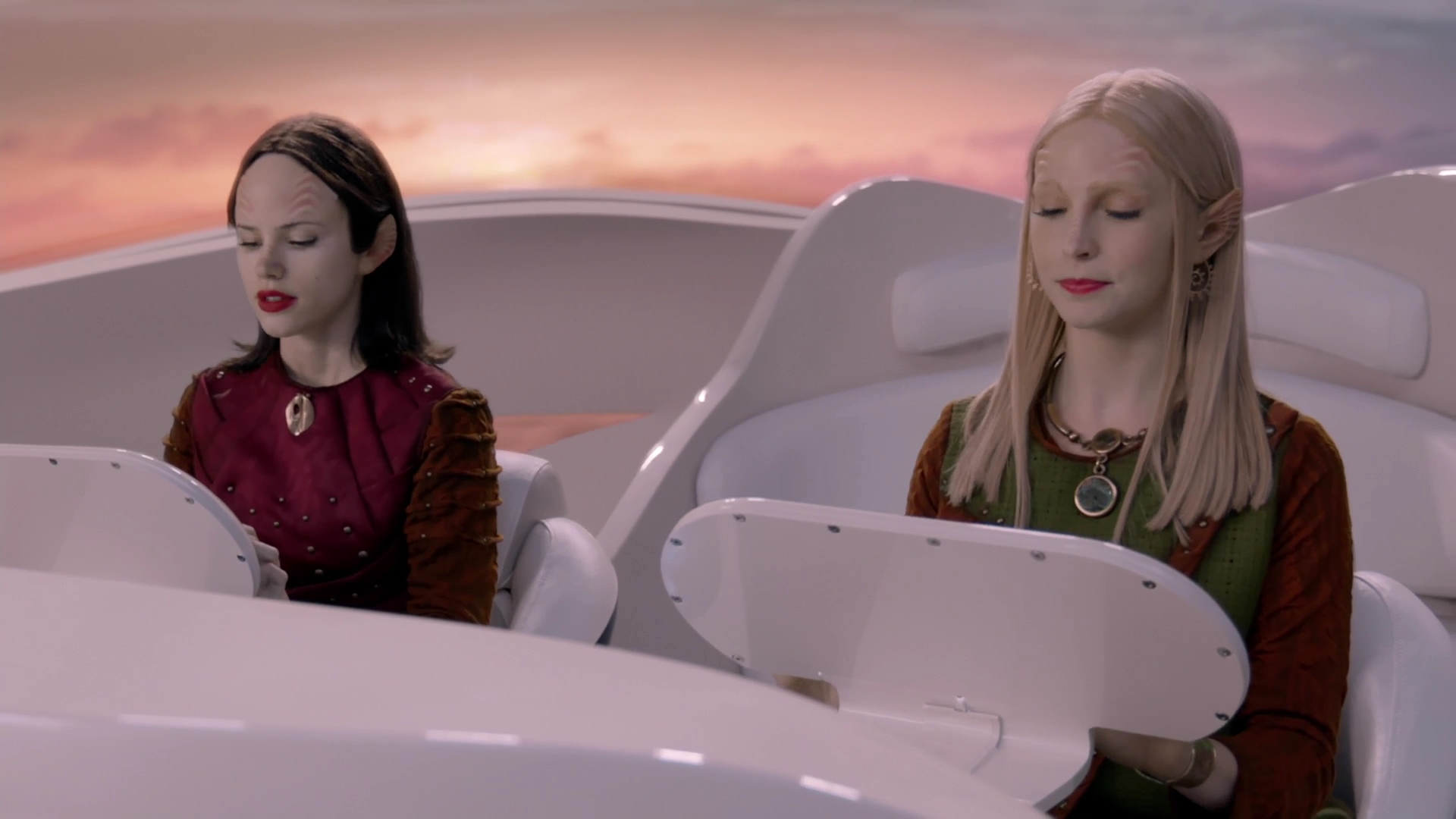 VampireDiariesWorld-dot-nl_TheOrville2x03-1303.jpg