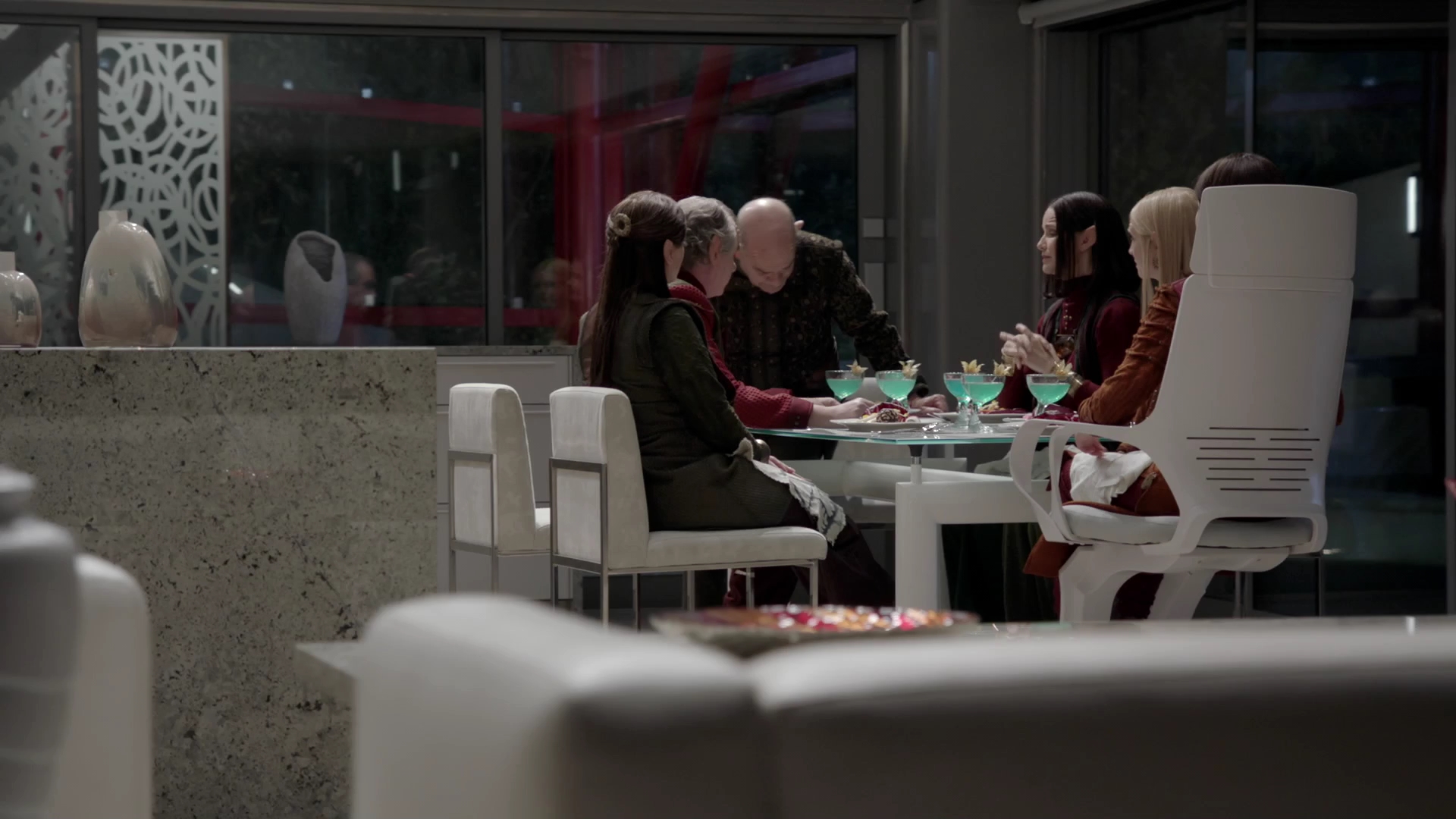 VampireDiariesWorld-dot-nl_TheOrville2x03-1450.jpg