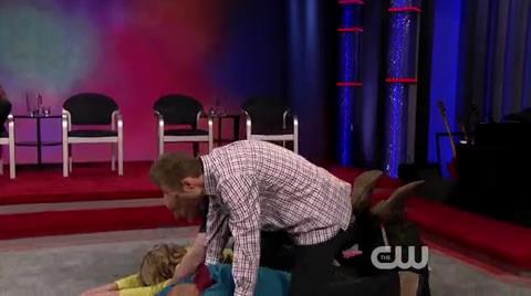 VampireDiariesWorld-dot-org_WhoseLineIsItAnyway1x03-1075.jpg