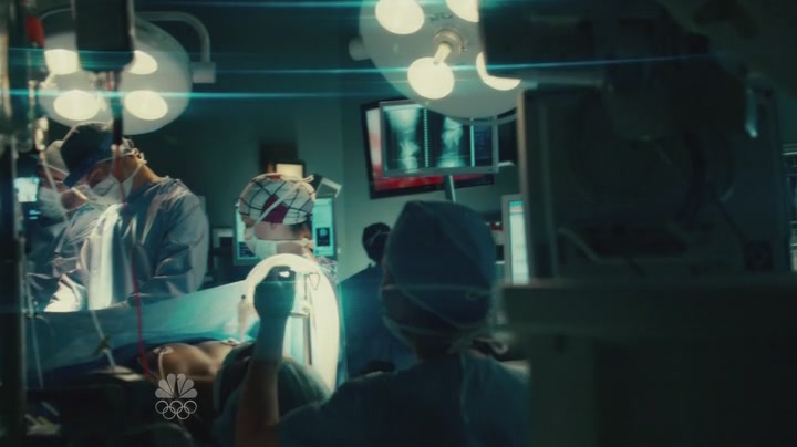 VampireDiariesWorld-dot-org_SavingHopeS01E03-1653.jpg