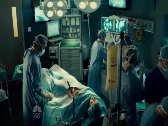 VampireDiariesWorld-dot-org_SavingHopeS01E06-0322.jpg