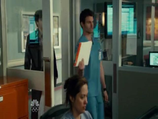 VampireDiariesWorld-dot-org_SavingHopeS01E07-1066.jpg