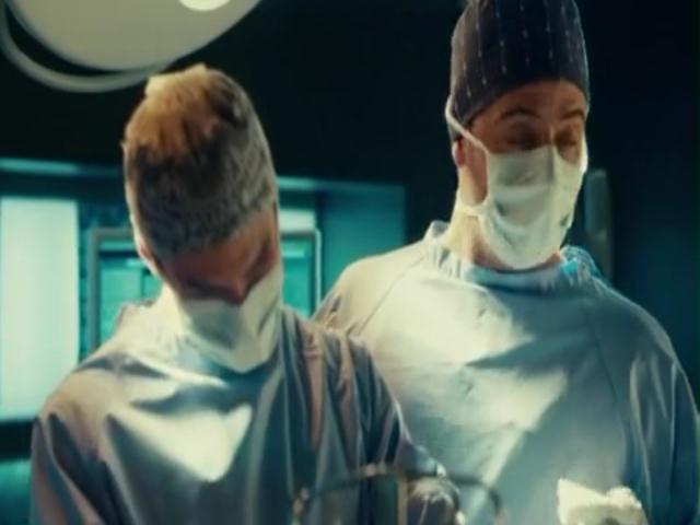 VampireDiariesWorld-dot-org_SavingHopeS01E07-1577.jpg
