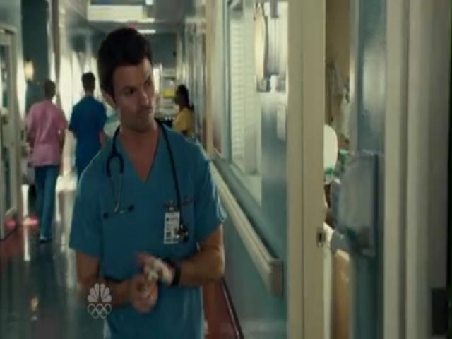 VampireDiariesWorld-dot-org_SavingHopeS01E07-1757.jpg