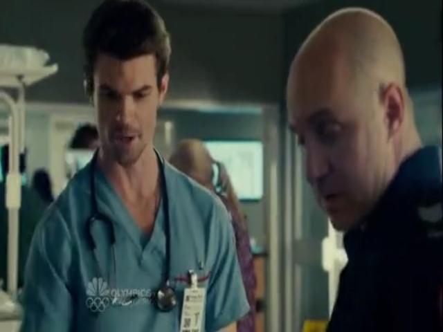 VampireDiariesWorld-dot-org_SavingHopeS01E08-0346.jpg