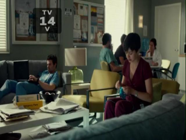 VampireDiariesWorld-dot-org_SavingHopeS01E08-0907.jpg