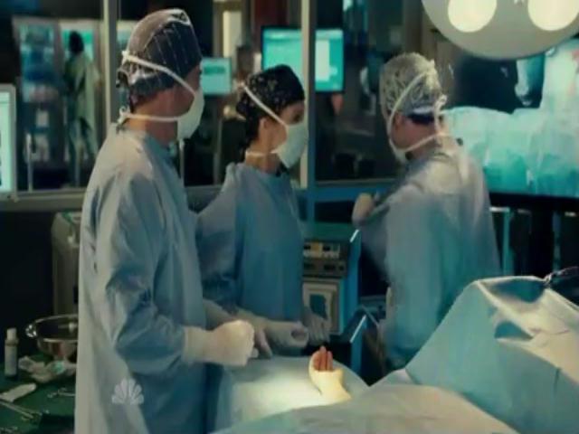 VampireDiariesWorld-dot-org_SavingHopeS01E10-0387.jpg