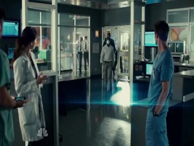 VampireDiariesWorld-dot-org_SavingHopeS01E11-1310.jpg