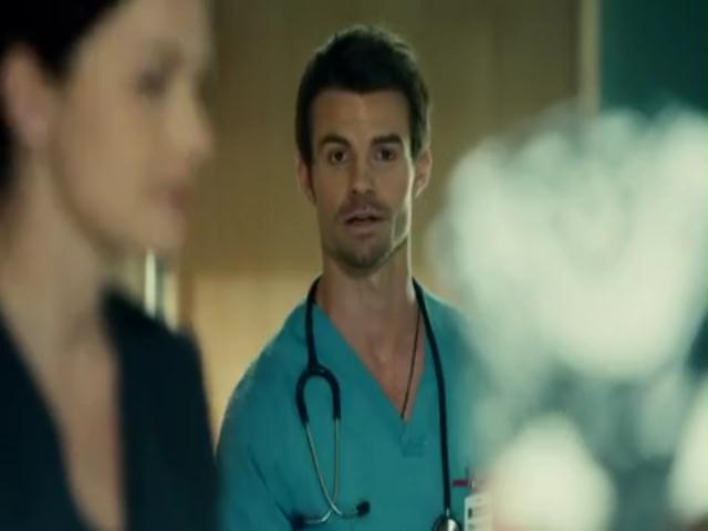 VampireDiariesWorld-dot-org_SavingHopeS01E13-0109.jpg