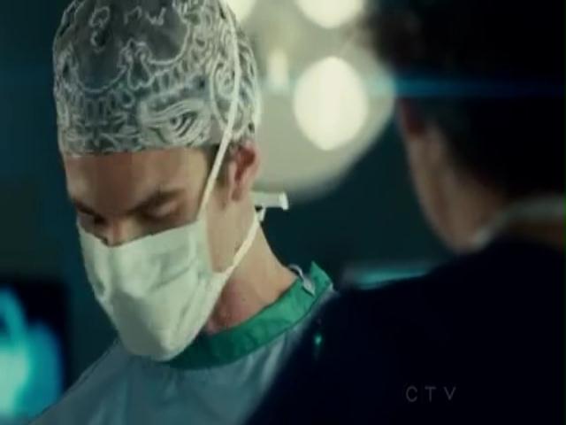VampireDiariesWorld-dot-org_SavingHopeS01E13-1588.jpg