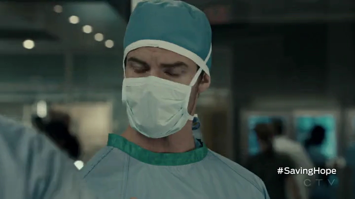 VampireDiariesWorld-dot-org_SavingHope2x01-1798.jpg