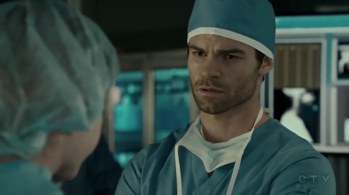 VampireDiariesWorld-dot-org_SavingHope2x01-1920.jpg