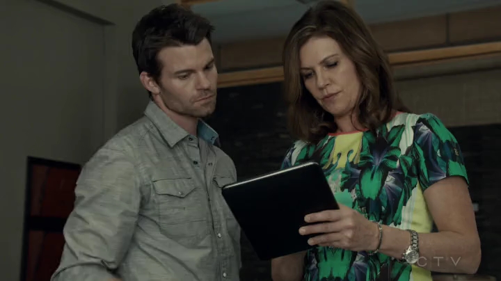 VampireDiariesWorld-dot-org_SavingHope2x05-1345.jpg