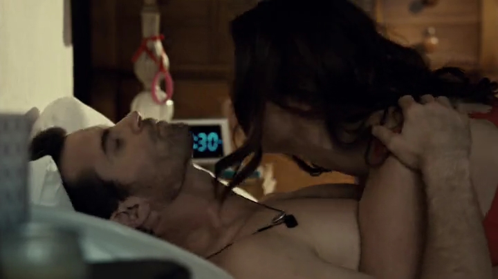VampireDiariesWorld-dot-org_SavingHope2x06-0148.jpg