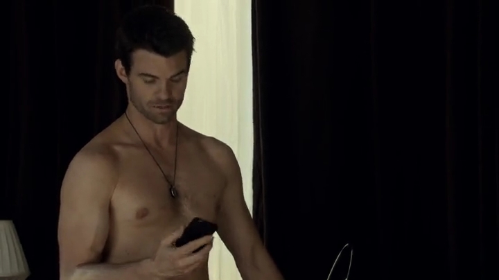 VampireDiariesWorld-dot-org_SavingHope2x06-0198.jpg VampireDiariesWorld-dot-org_SavingHope2x06-0198.jpg