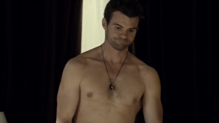VampireDiariesWorld-dot-org_SavingHope2x06-0207.jpg