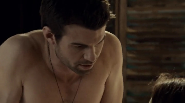 VampireDiariesWorld-dot-org_SavingHope2x06-0211.jpg
