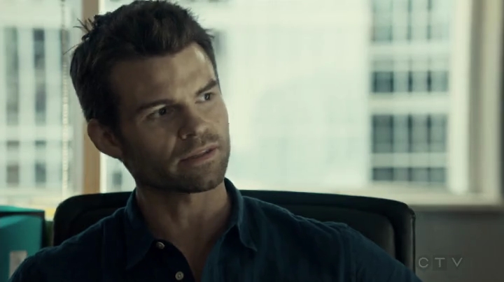 VampireDiariesWorld-dot-org_SavingHope2x06-1603.jpg